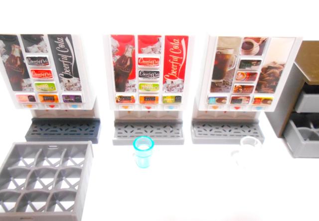 Jドリームのミニドリンクバーマスコット第一弾・3種+第四弾・1種の計4種セット < ホビー Jドリームのミニドリンクバーマスコット第一弾・3種+第四弾・1種の計4種セット < ホビーの