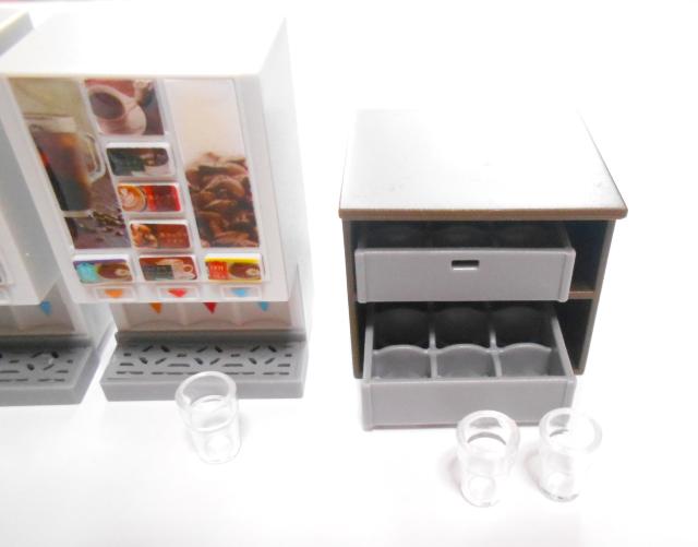 Jドリームのミニドリンクバーマスコット第一弾・3種+第四弾・1種の計4種セット < ホビー Jドリームのミニドリンクバーマスコット第一弾・3種+第四弾・1種の計4種セット < ホビーの