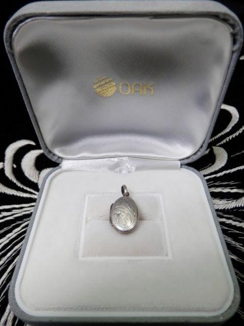 ■■注目■■ 手彫りの繊細さが映える、セミアンティーク! < 女性アクセサリー/時計  ■■注目■■ 手彫りの繊細さが映える、セミアンティーク! < 女性アクセサリー/時計の