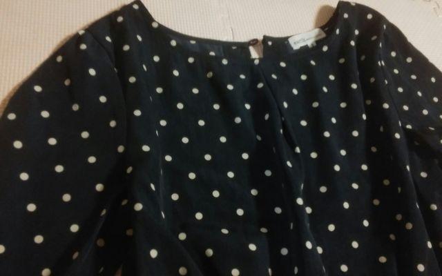 earth music&ecology Sサイズ 黒地にベージュのドット 美品 < ブランド earth music&ecology Sサイズ 黒地にベージュのドット 美品 < ブランドの