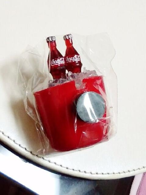 ミニチュア★コカ・コーラ2本★クーラーボトル★マグネット★ < おもちゃ  ミニチュア★コカ・コーラ2本★クーラーボトル★マグネット★ < おもちゃの