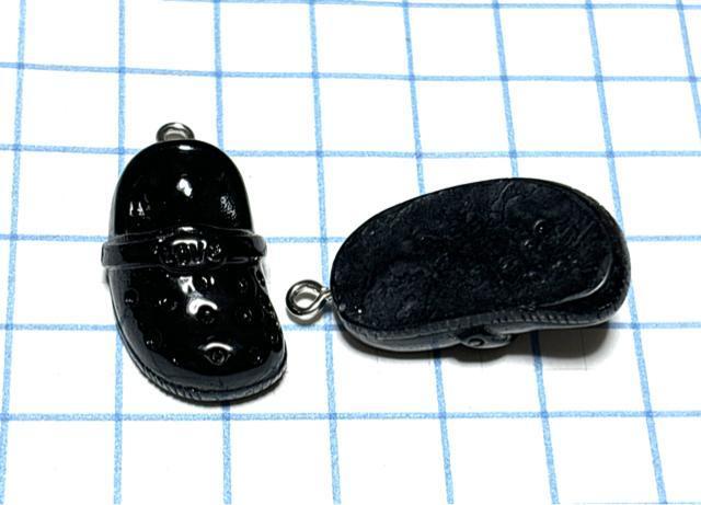 839 黒色のクロックス 1個 靴 スリッパ 樹脂パーツ アクセサリーチャーム < ペット/手芸/園芸 839 黒色のクロックス 1個 靴 スリッパ 樹脂パーツ アクセサリーチャーム < ペット/手芸/園芸の