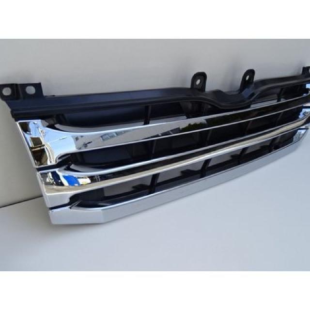 トヨタ 純正タイプ フロントメッキグリル ハイエース200系 ワイド車用 4型 2フィン < 自動車/バイク トヨタ 純正タイプ フロントメッキグリル ハイエース200系 ワイド車用 4型 2フィン < 自動車/バイク
