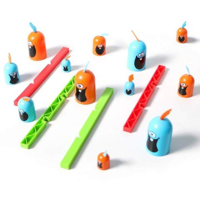 Gobblet Gobblersチェスボードゲーム < おもちゃ  Gobblet Gobblersチェスボードゲーム < おもちゃの