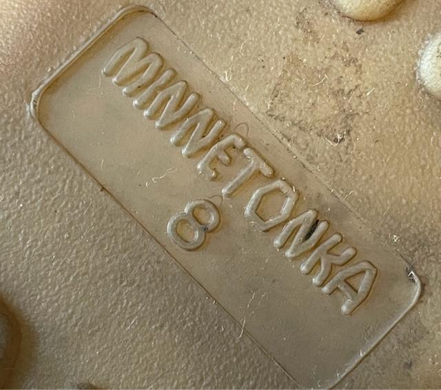 ミネトンカ ムートンブーツ ベージュ ミドル丈  サイズ8 25cm  防寒 中古 < 女性ファッション  ミネトンカ ムートンブーツ ベージュ ミドル丈  サイズ8 25cm  防寒 中古 < 女性ファッションの