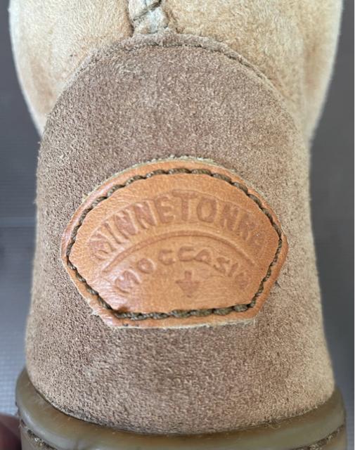 ミネトンカ ムートンブーツ ベージュ ミドル丈  サイズ8 25cm  防寒 中古 < 女性ファッション  ミネトンカ ムートンブーツ ベージュ ミドル丈  サイズ8 25cm  防寒 中古 < 女性ファッションの