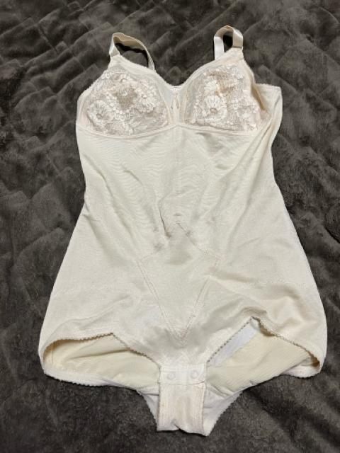 タンス整理品 衣類 おまとめOK ホームクリーニング済み ボディスーツ B80L < 女性ファッション  タンス整理品 衣類 おまとめOK ホームクリーニング済み ボディスーツ B80L  < 女性ファッションの