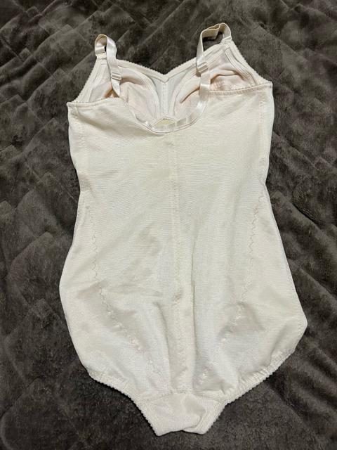 タンス整理品 衣類 おまとめOK ホームクリーニング済み ボディスーツ B80L < 女性ファッション  タンス整理品 衣類 おまとめOK ホームクリーニング済み ボディスーツ B80L < 女性ファッションの