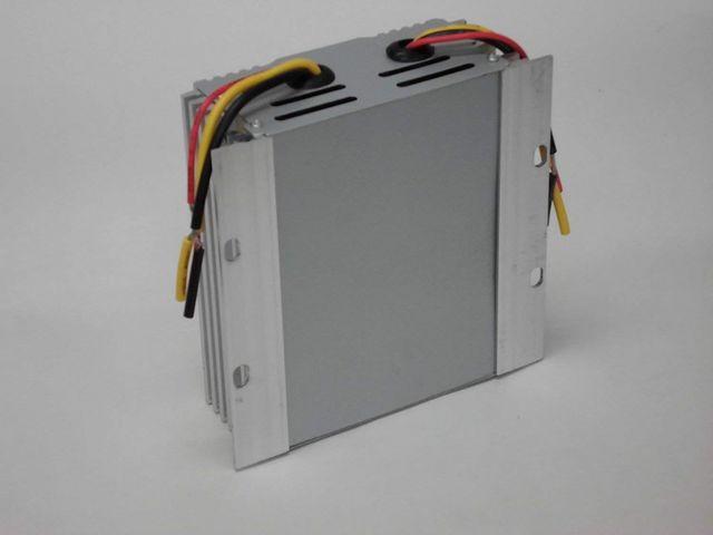 DC-DC Ro[^[ 24V  12V 15A  /oCN