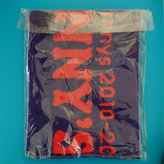 マフラータオル◇ジャニーズカウントダウン2010-2011◇紺・赤◇新品未開封 < タレントグッズ  マフラータオル◇ジャニーズカウントダウン2010-2011◇紺・赤◇新品未開封 < タレントグッズの