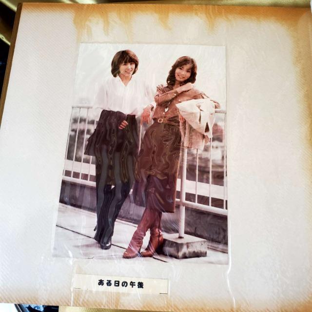 込み★超超超激レア★1979年頃の物★ピンク・レディー写真アルバム★ < タレントグッズ  込み★超超超激レア★1979年頃の物★ピンク・レディー写真アルバム★ < タレントグッズの