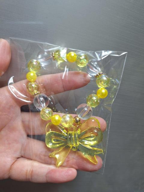 No.31新品★「デカッ!リボンチャーム付きブレスレット」=黄色= < キッズ/ベビー No.31新品★「デカッ!リボンチャーム付きブレスレット」=黄色= < キッズ/ベビーの