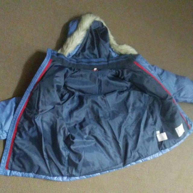 150 UNIQLO ブルー フェザー入りダウンコート < ブランド  150 UNIQLO ブルー フェザー入りダウンコート < ブランドの