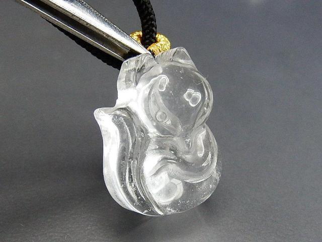 天然石水晶きつね狐彫り品小サイズペンダントトップ黒紐ネックレス魅力アップ開運 < 女性アクセサリー/時計  天然石水晶きつね狐彫り品小サイズペンダントトップ黒紐ネックレス魅力アップ開運 < 女性アクセサリー/時計の