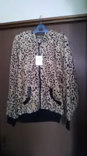 26*新品*耳付き*ヒョウ柄パーカー < 女性ファッション  26*新品*耳付き*ヒョウ柄パーカー < 女性ファッションの