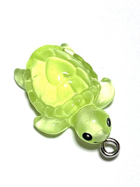 1028 黄緑色 半透明の亀ちゃん 1個 レジンチャーム アクリル樹脂 アクセサリーパーツ かめカメ < ペット/手芸/園芸 1028 黄緑色 半透明の亀ちゃん 1個 レジンチャーム アクリル樹脂 アクセサリーパーツ かめカメ < ペット/手芸/園芸の