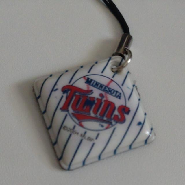 新品未使用★MLB携帯ストラップ@ < レジャー/スポーツ 新品未使用★MLB携帯ストラップ@ < レジャー/スポーツの