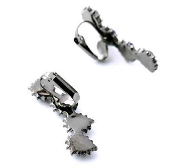 新品アンティーク調ゴシックローズストーンイヤリング < 女性アクセサリー/時計  新品アンティーク調ゴシックローズストーンイヤリング < 女性アクセサリー/時計の