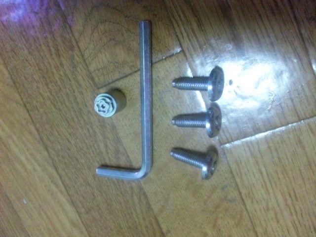 ���^�ԗp�i���o�[���b�N�{���g�i����h�~�j �� ������/�o�C�N