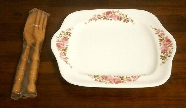 ★AVON エイボン プレート 花柄 未使用品 陶器 スクエアー 大皿 < インテリア/ライフ  ★AVON エイボン プレート 花柄 未使用品 陶器 スクエアー 大皿  < インテリア/ライフの