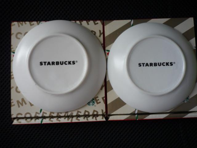 STARBUCKS「メリーコーヒープレート2枚セット(豆皿、小皿)」T9 < インテリア/ライフ STARBUCKS「メリーコーヒープレート2枚セット(豆皿、小皿)」T9 < インテリア/ライフの
