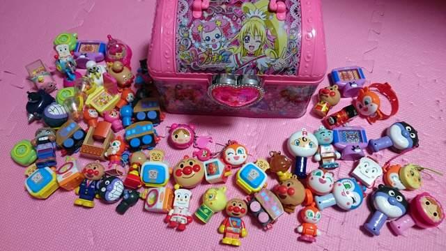 アンパンマンガチャガチャ大量セット!プリキュア缶付き! < おもちゃ  アンパンマンガチャガチャ大量セット!プリキュア缶付き!  < おもちゃの