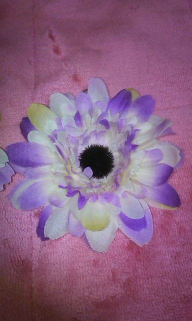 大流行! 造花フラワーピアス 大きめユラユラ パープル ホワイト 新品 激安 浴衣 < 女性アクセサリー/時計 大流行! 造花フラワーピアス 大きめユラユラ パープル ホワイト 新品 激安 浴衣 < 女性アクセサリー/時計の