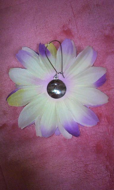 大流行! 造花フラワーピアス 大きめユラユラ パープル ホワイト 新品 激安 浴衣 < 女性アクセサリー/時計 大流行! 造花フラワーピアス 大きめユラユラ パープル ホワイト 新品 激安 浴衣 < 女性アクセサリー/時計の