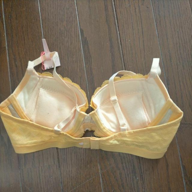 トリンプ アモスタイル ワイヤーブラジャー B70C70 新品 イエロー2 < 女性ファッション  トリンプ アモスタイル ワイヤーブラジャー B70C70 新品 イエロー2 < 女性ファッションの
