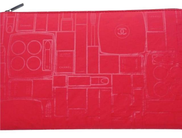シャネル ノベルティ コスメポーチ 薄型 コスメ柄 レ キャトル オンブル CHANEL MAKEUP【正規品】 < ブランド  シャネル ノベルティ コスメポーチ 薄型 コスメ柄 レ キャトル オンブル CHANEL MAKEUP【正規品】 < ブランドの