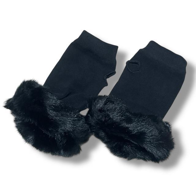 【新品】キラキラクロスデザインファー付き指抜きグローブ < 女性ファッション 【新品】キラキラクロスデザインファー付き指抜きグローブ < 女性ファッションの