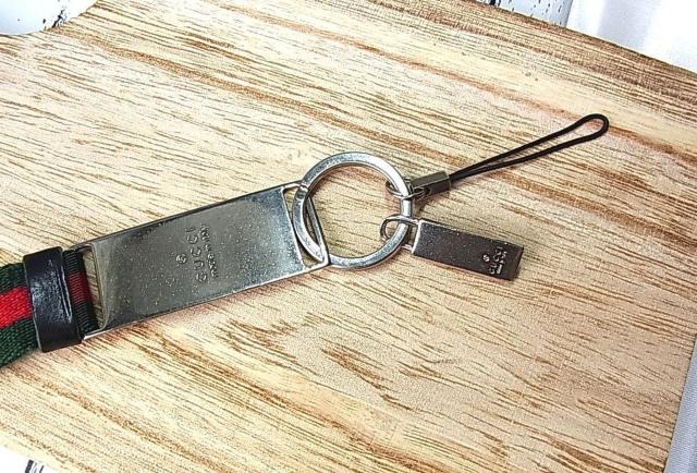 500円スタ★正規品 GUCCI グッチ ネックストラップ キーホルダー シェリーライン USED < ブランド 500円スタ★正規品 GUCCI グッチ ネックストラップ キーホルダー シェリーライン USED < ブランドの