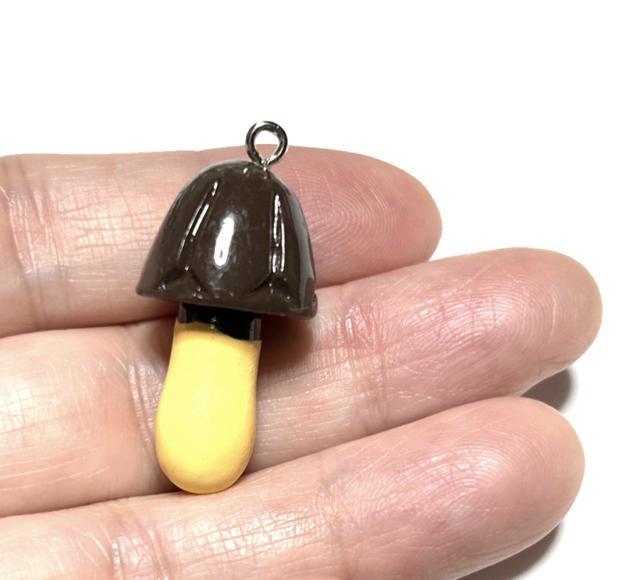 691 少し大きめのキノコの山 1個 お菓子 ミニチュアパーツ 樹脂チャーム おやつ チョコ < ペット/手芸/園芸 691 少し大きめのキノコの山 1個 お菓子 ミニチュアパーツ 樹脂チャーム おやつ チョコ < ペット/手芸/園芸の