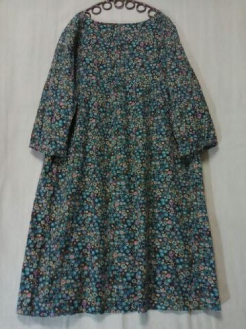 ●ハンドメイド●起毛コットン花柄ワンピース < 女性ファッション ●ハンドメイド●起毛コットン花柄ワンピース < 女性ファッションの