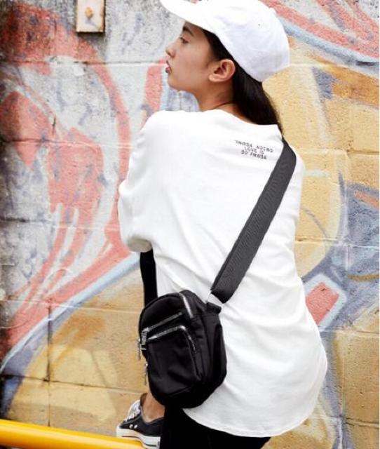 定価2,689円●BigロゴTシャツ●Whiteホワイト白【新品タグ付き】Bifrost●白Tシャツ < 女性ファッション  定価2,689円●BigロゴTシャツ●Whiteホワイト白【新品タグ付き】Bifrost●白Tシャツ < 女性ファッションの