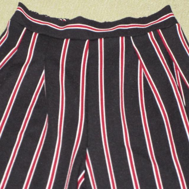 未使用☆ボーダー柄*ワイドパンツ*レディースボトムス(ブラック系) < 女性ファッション  未使用☆ボーダー柄*ワイドパンツ*レディースボトムス(ブラック系) < 女性ファッションの