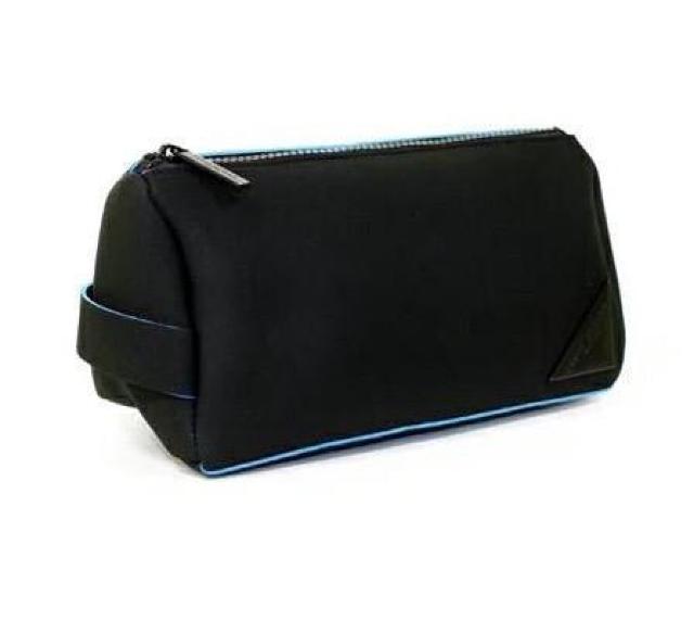 yISSEY  MIYAKEzCbZC~PwobN^ZJhobOxVi  jt@bV 