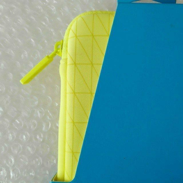 ケース「Google Nexus7用 ファスナー付収納ケース ブライトイエロー」 < 家電/AV ケース「Google Nexus7用 ファスナー付収納ケース ブライトイエロー」 < 家電/AVの