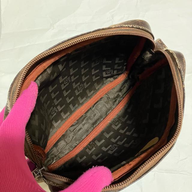 【ヴィンテージ】【LOEWE / ロエベ】 アナグラム / クラッチバッグ 茶 セカンドバッグ < ブランド  【ヴィンテージ】【LOEWE / ロエベ】 アナグラム / クラッチバッグ 茶 セカンドバッグ < ブランドの