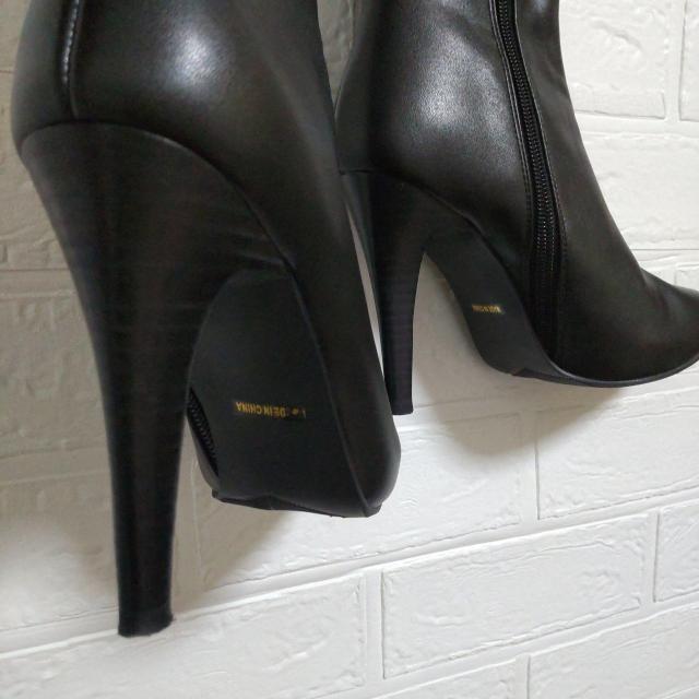 ROSESSENCE ニーハイブーツ★黒 B系girl/セレブお姉/ageha < 女性ファッション  ROSESSENCE ニーハイブーツ★黒 B系girl/セレブお姉/ageha < 女性ファッションの