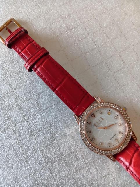 ☆ ELLE ☆ アナログ腕時計 ☆ レディース ☆3針付き ☆ 電池交換直後 < 女性アクセサリー/時計 ☆ ELLE ☆ アナログ腕時計 ☆ レディース ☆3針付き ☆ 電池交換直後 < 女性アクセサリー/時計の