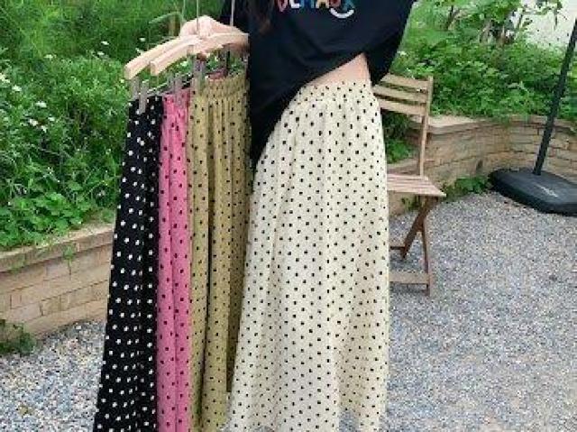 ドット柄 ロング スカート 春夏服 ボトムス ホワイト < 女性ファッション ドット柄 ロング スカート 春夏服 ボトムス ホワイト < 女性ファッションの