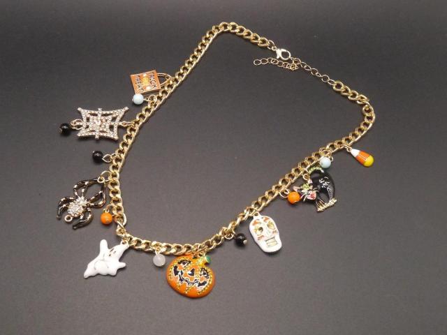 新品 アンティーク調ハロウィンネックレス パンプキン ゴースト イベント パーティ < 女性アクセサリー/時計 新品 アンティーク調ハロウィンネックレス パンプキン ゴースト イベント パーティ < 女性アクセサリー/時計の