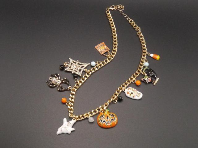 新品 アンティーク調ハロウィンネックレス パンプキン ゴースト イベント パーティ < 女性アクセサリー/時計 新品 アンティーク調ハロウィンネックレス パンプキン ゴースト イベント パーティ < 女性アクセサリー/時計の