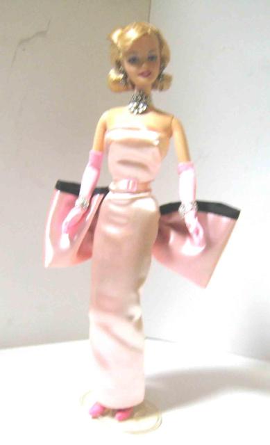 マリリン・モンロー ピンクドレスのバービー人形 < ホビー マリリン・モンロー ピンクドレスのバービー人形 < ホビーの