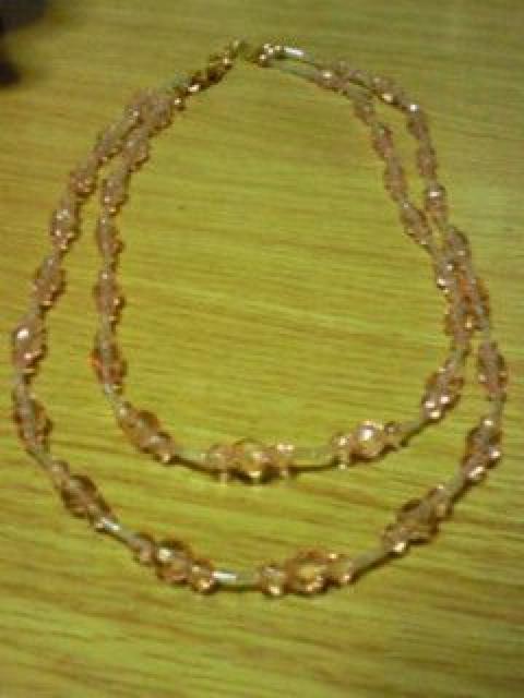 ピンク系の2連ネックレス < 女性アクセサリー/時計 ピンク系の2連ネックレス < 女性アクセサリー/時計の