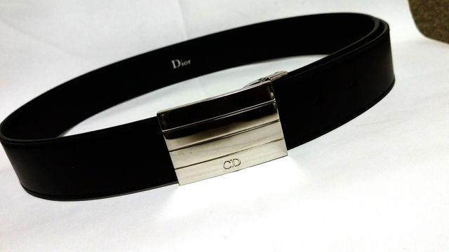 正規新古 激レア Dior Homme ディオールオム CDロゴ スクエアバックル レザーベルト 黒 最小75 アイコンエンブレム < ブランド 正規新古 激レア Dior Homme ディオールオム CDロゴ スクエアバックル レザーベルト 黒 最小75 アイコンエンブレム < ブランドの