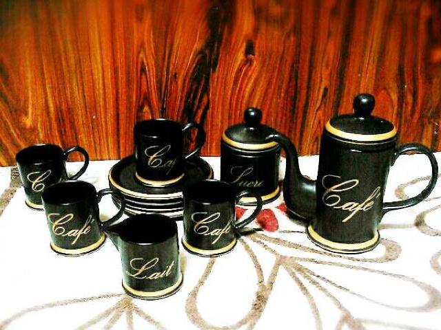 高級 カップ&ソーサー ティーセット たち吉 黒 ティーカップ < インテリア/ライフ 高級 カップ&ソーサー ティーセット たち吉 黒 ティーカップ < インテリア/ライフの