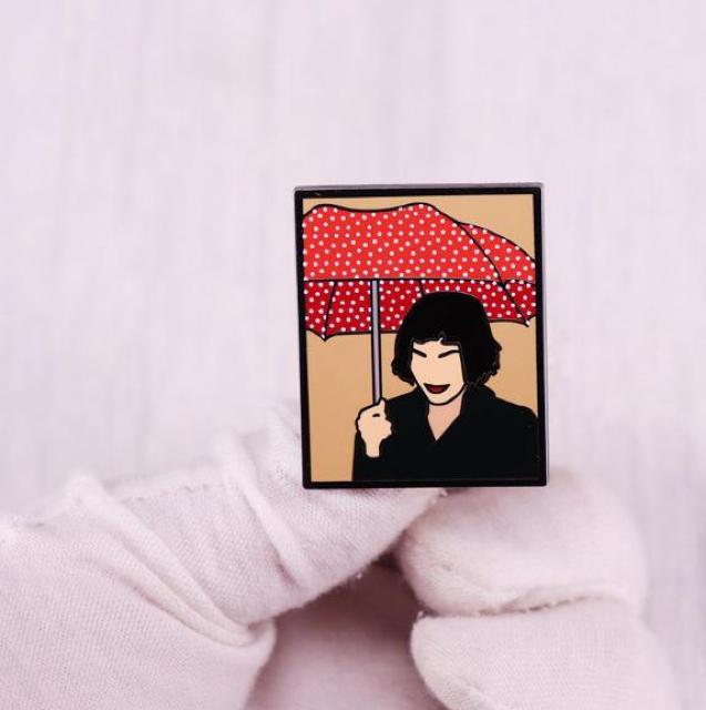 新品 映画 アメリ モチーフ ピンブローチ ピンズ < 女性アクセサリー/時計  新品 映画 アメリ モチーフ ピンブローチ ピンズ < 女性アクセサリー/時計の