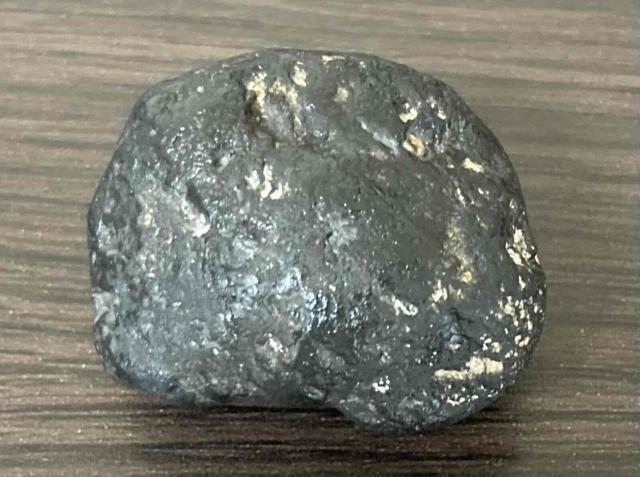 3,300円スタート!「ワイヤー作家」や「ジュエリー作家」の素材に阿波隕石(メテオライト)原石 < インテリア/ライフ  3,300円スタート!「ワイヤー作家」や「ジュエリー作家」の素材に阿波隕石(メテオライト)原石  < インテリア/ライフの